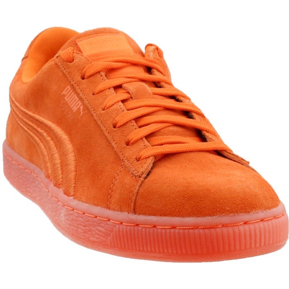 Classic Suede Pumas